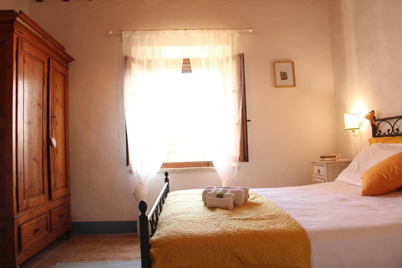 فيلا Agriturismo Podere Campinovi كولّي فال ديلسا المظهر الخارجي الصورة