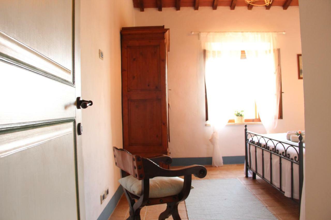 فيلا Agriturismo Podere Campinovi كولّي فال ديلسا المظهر الخارجي الصورة